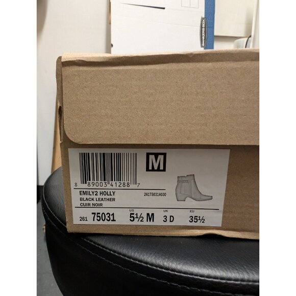 Clarks Women's Boots Emily 2 Belle Leather Black Leather Bootie Size 5.5 M - Picture 7 of 9